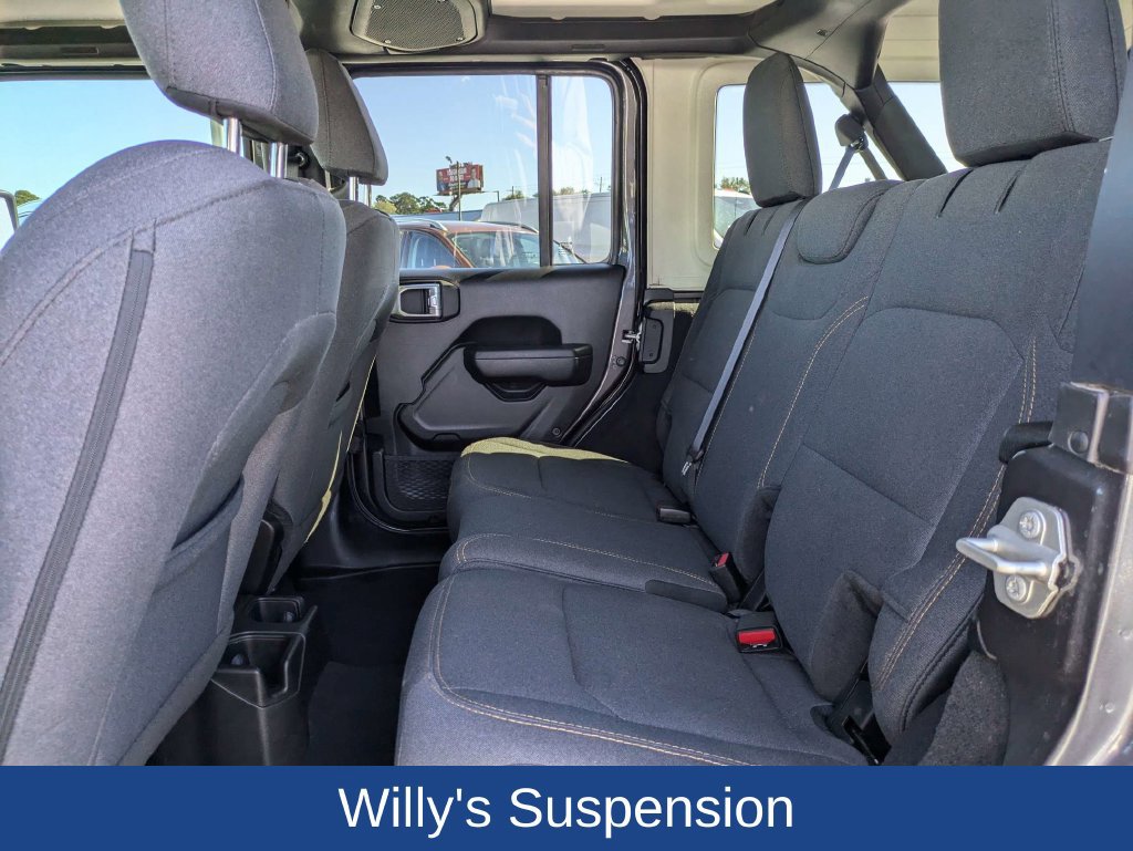 Used 2024 Jeep Wrangler Unlimited Sport AWD/4WD image 16