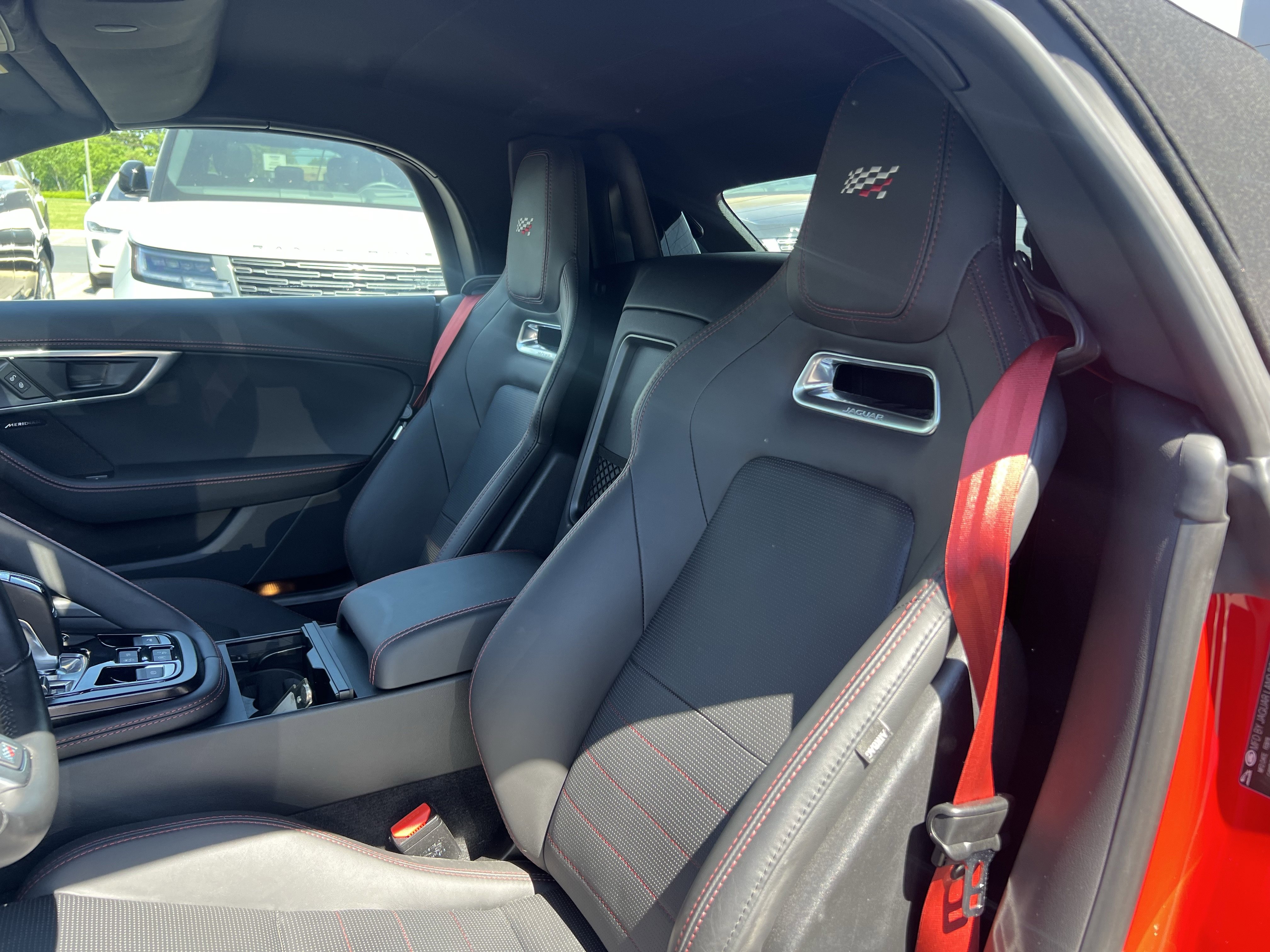 Used 2020 Jaguar F-TYPE Checkered Flag image 15