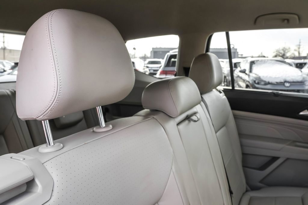 Used 2022 Volkswagen Atlas SE image 33