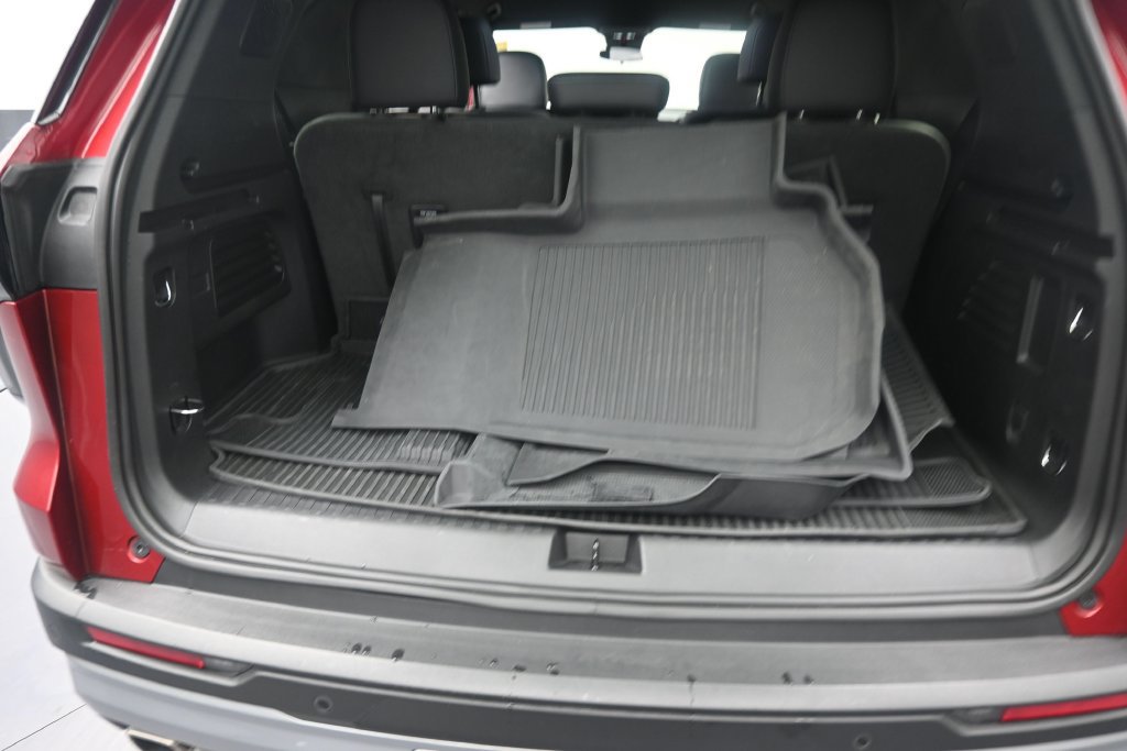 Used 2024 Chevrolet Traverse LT w/ Enhanced Driving Package FWD image 13