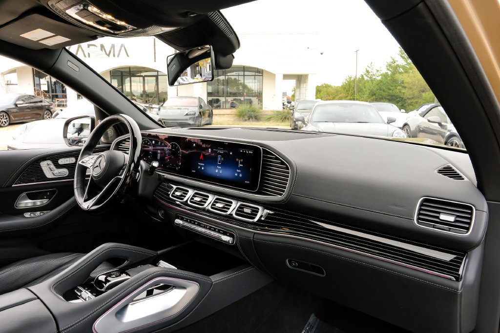 Used 2024 Mercedes-Benz Maybach GLS 600 4MATIC image 8