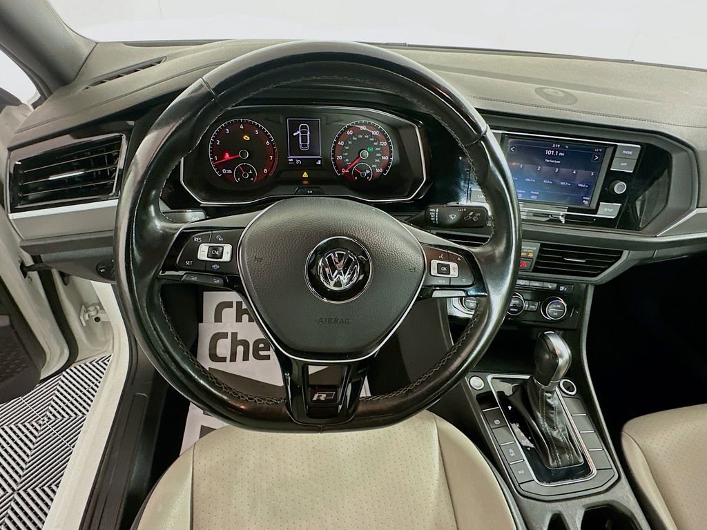 Used 2019 Volkswagen Jetta R-Line image 11