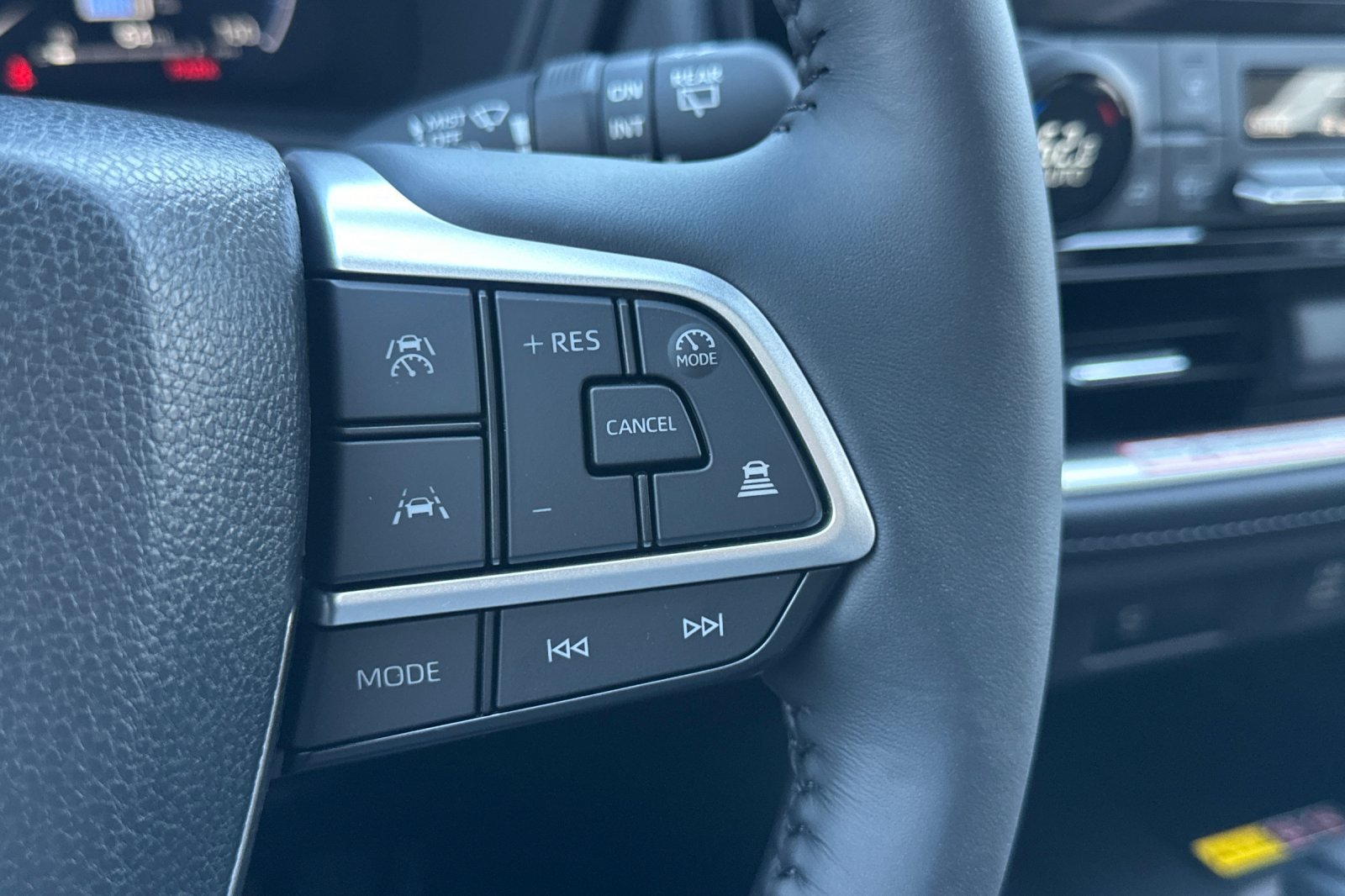New 2026 Toyota Grand Highlander AWD Hybrid image 29