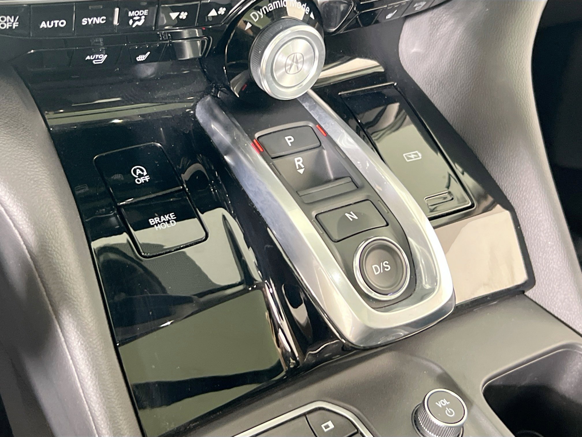 Used 2023 Acura MDX SH-AWD image 16