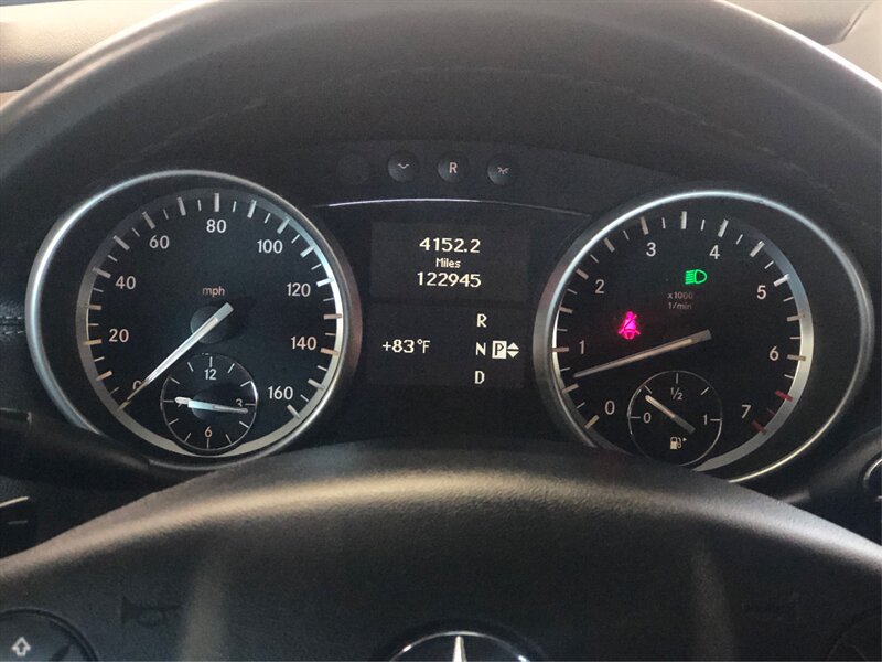 Used 2011 Mercedes-Benz GL 450 4MATIC image 15