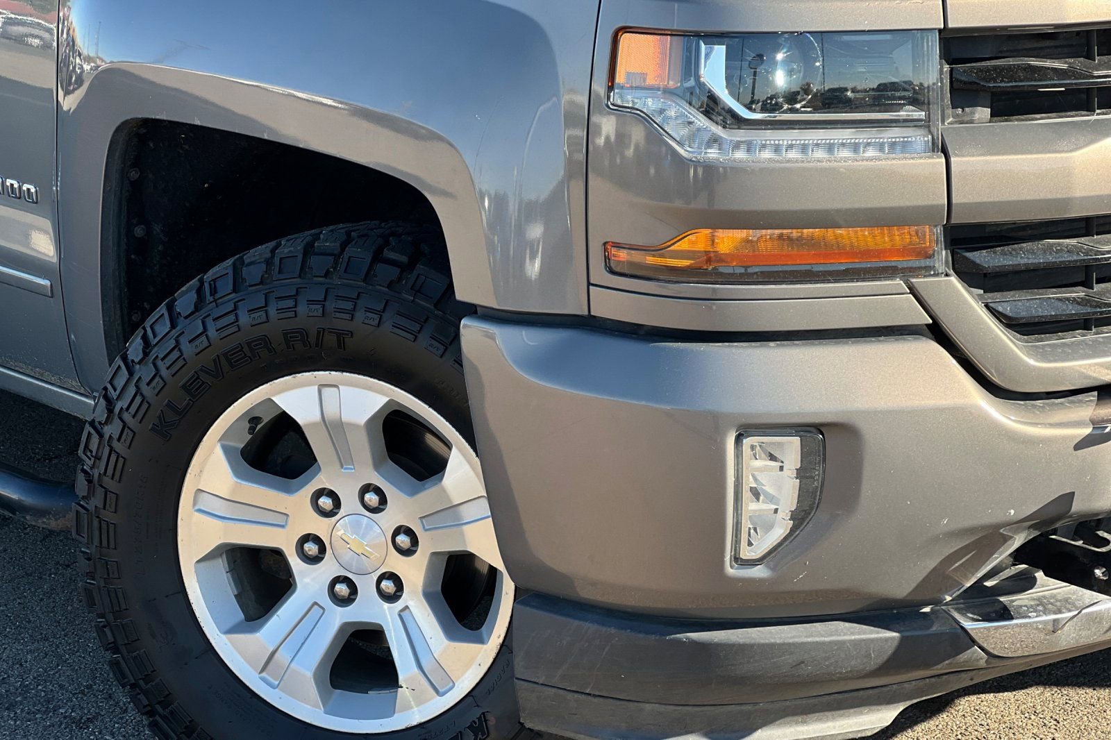 Used 2017 Chevrolet Silverado 1500 LT w/ All Star Edition image 29