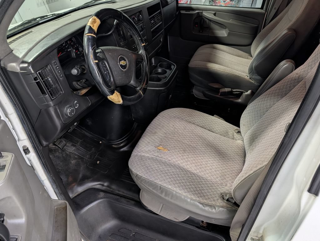 Used 2012 Chevrolet Express 1500 w/ Power Package RWD image 11