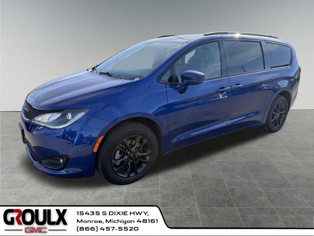Used 2020 Chrysler Pacifica Touring-L w/ Premium Audio Group
