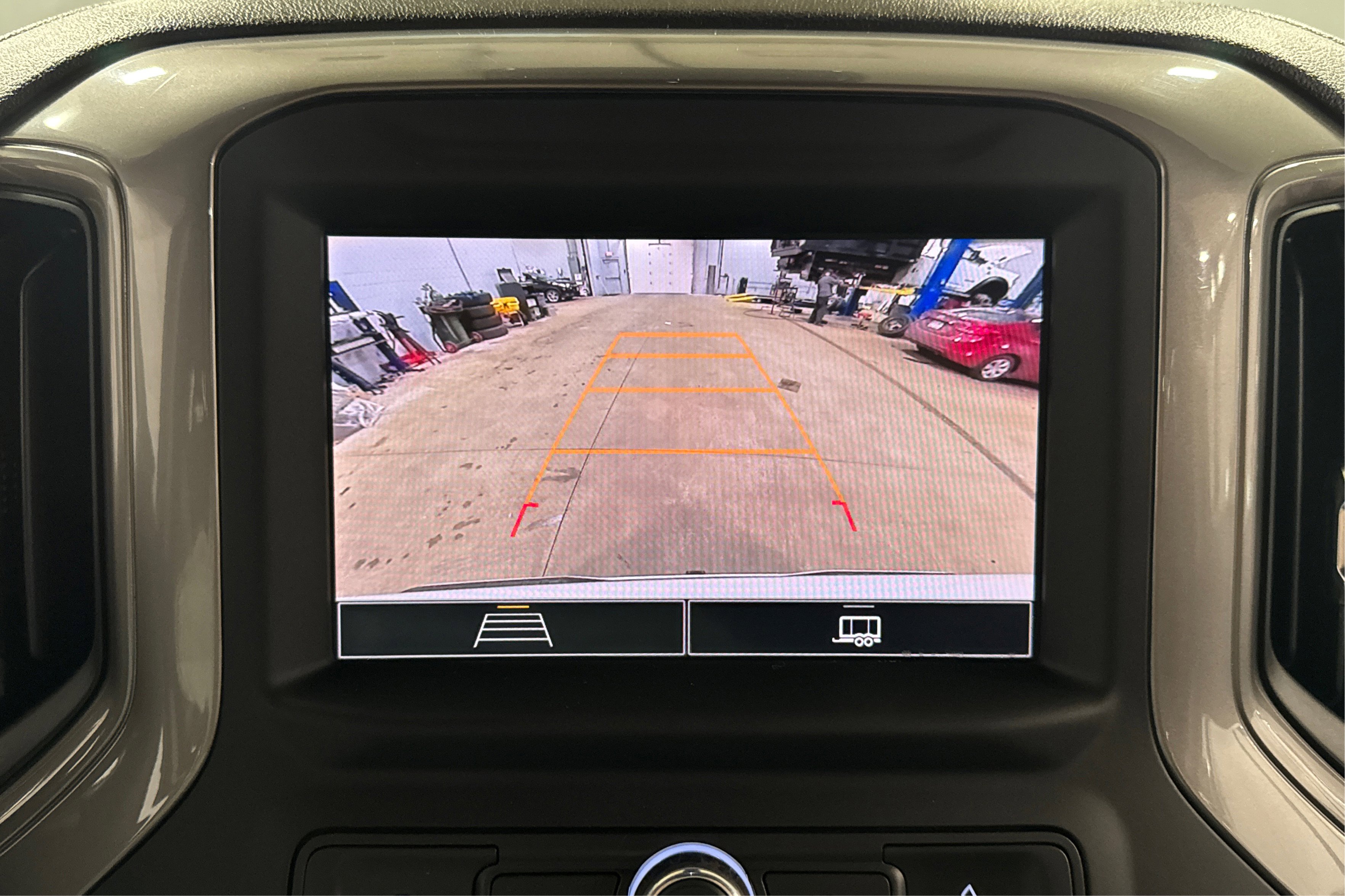 Used 2023 Chevrolet Silverado 1500 Custom image 28