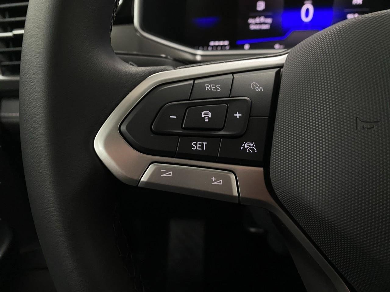 New 2026 Volkswagen Taos SE AWD/4WD image 44