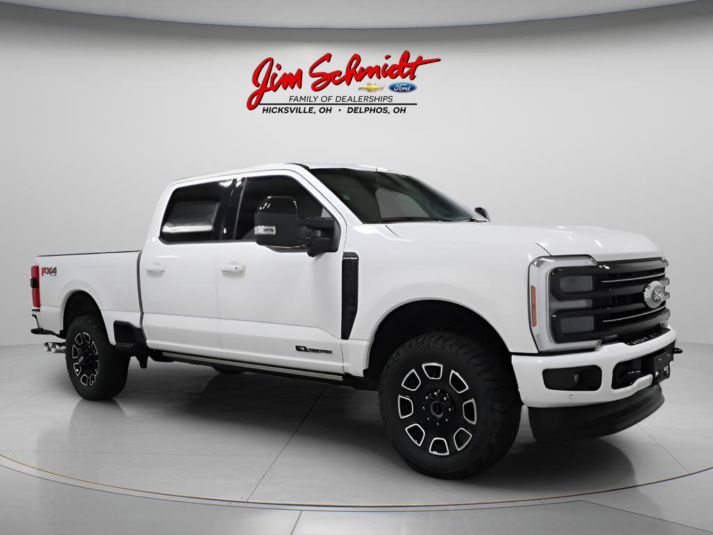 Used 2025 Ford F250 Platinum AWD/4WD image 2