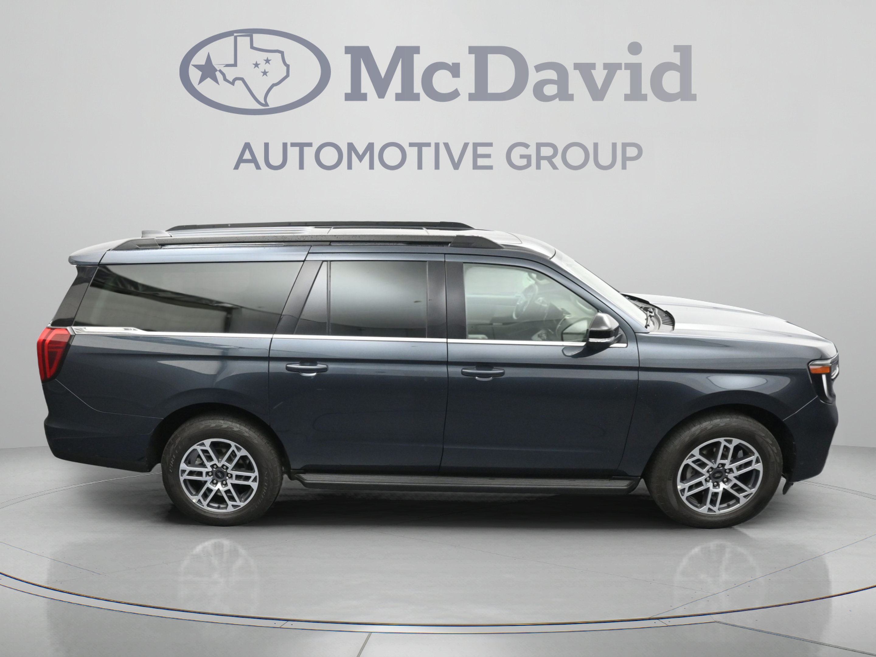 Used 2025 Ford Expedition Max Active AWD/4WD image 41