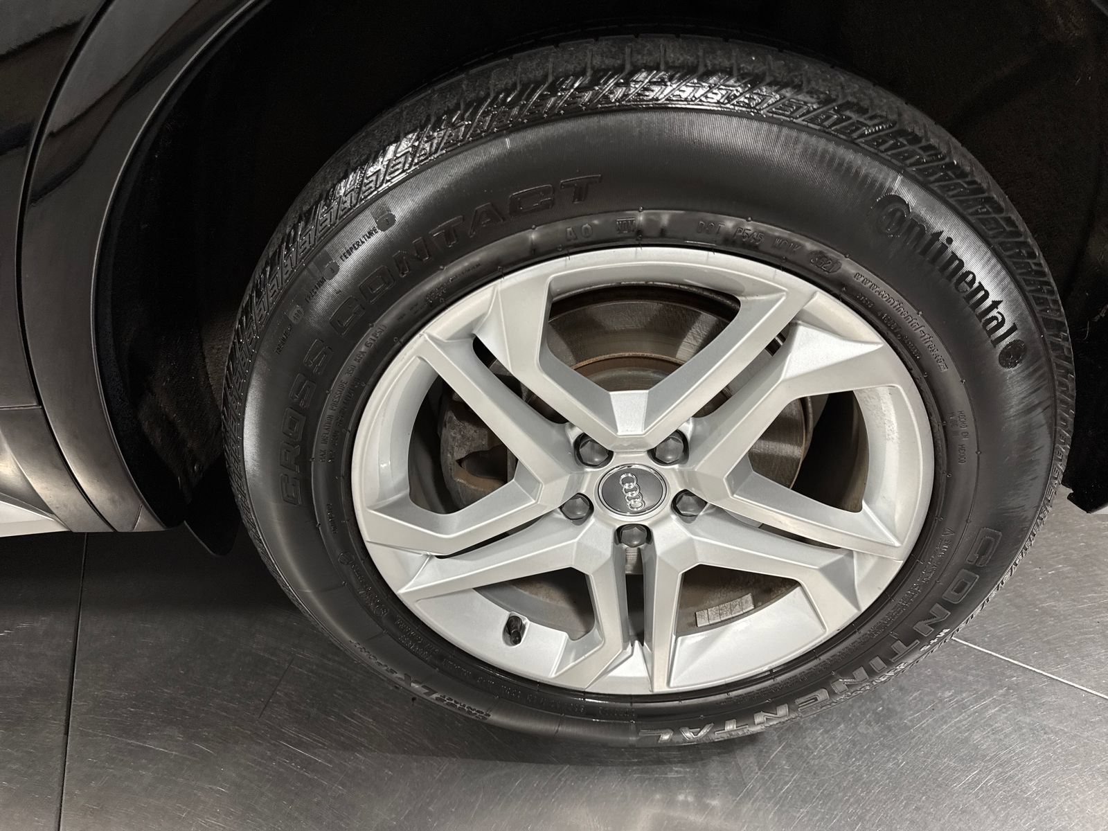 Used 2019 Audi Q5 2.0T Premium w/ Convenience Package AWD/4WD image 12