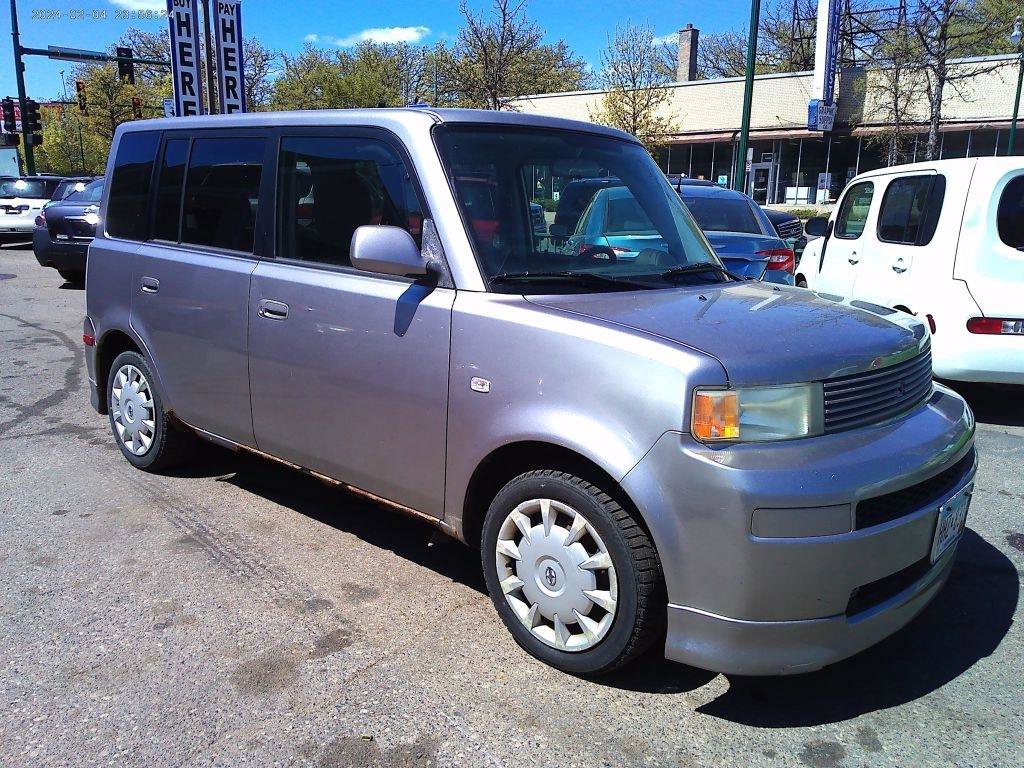 Used 2006 Scion xB FWD image 1