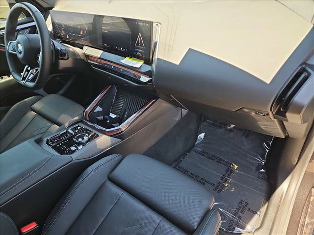Certified 2025 BMW X3 xDrive30i w/ M Sport Package AWD/4WD image 27