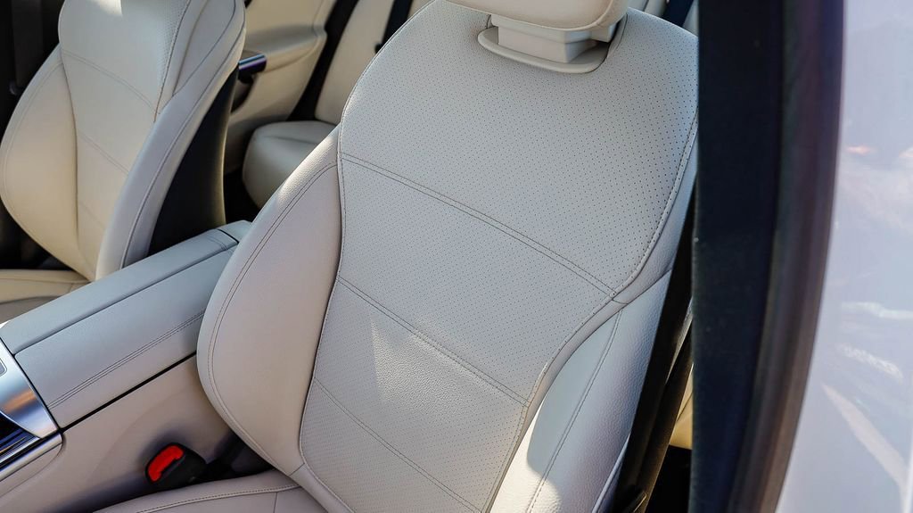 Used 2022 Mercedes-Benz C 300 Sedan image 30