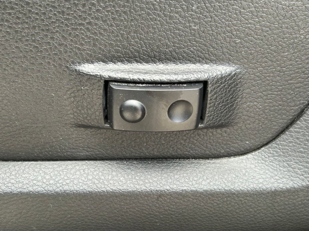 Used 2022 RAM 2500 Laramie w/ Night Edition image 30