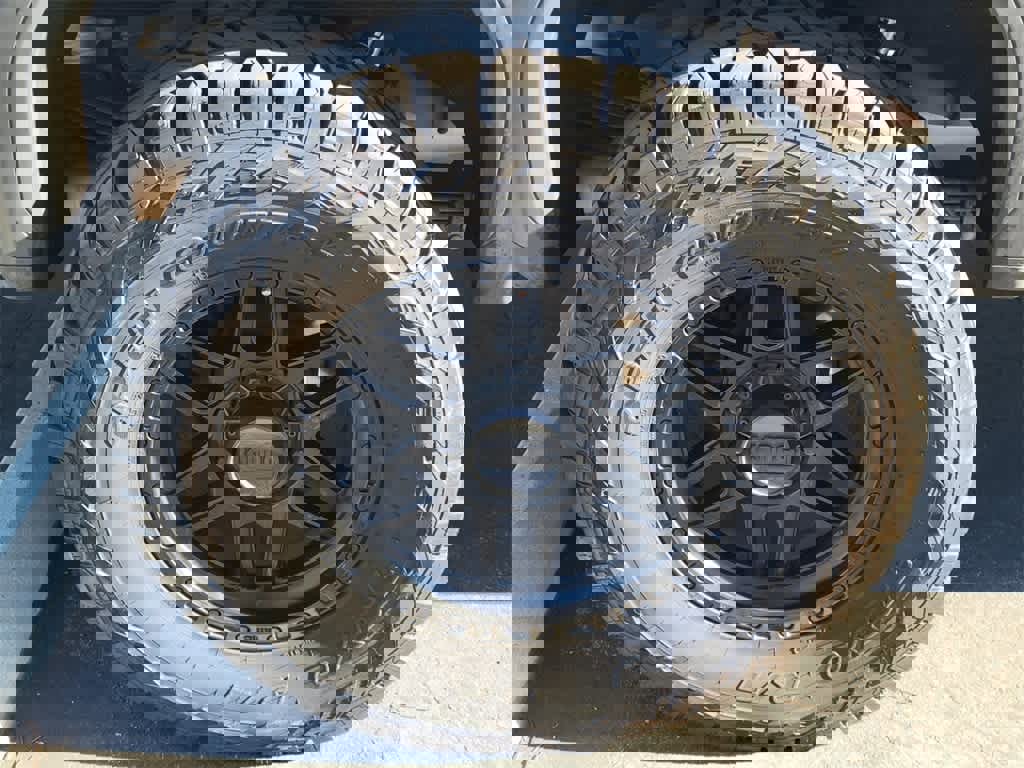 Used 2021 GMC Sierra 2500 Denali w/ Denali Ultimate Package image 10