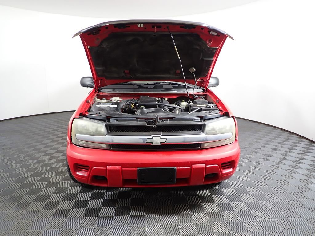 Used 2002 Chevrolet TrailBlazer LS w/ Preferred Equipment Group image 4