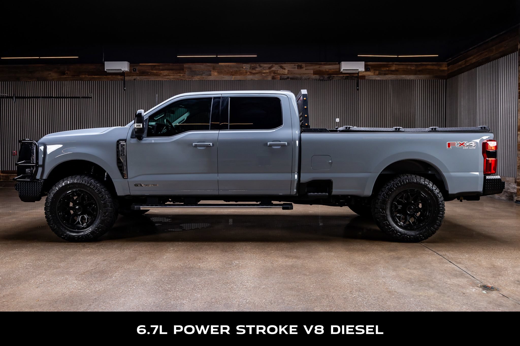 Used 2025 Ford F350 Lariat w/ FX4 Off-Road Package AWD/4WD image 6