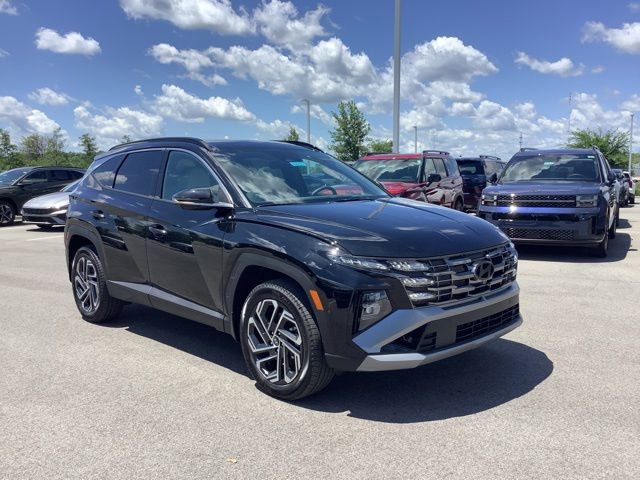 New 2025 Hyundai Tucson Limited image 3