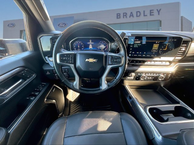 Used 2024 Chevrolet Silverado 3500 LTZ w/ LTZ Plus Package AWD/4WD image 11