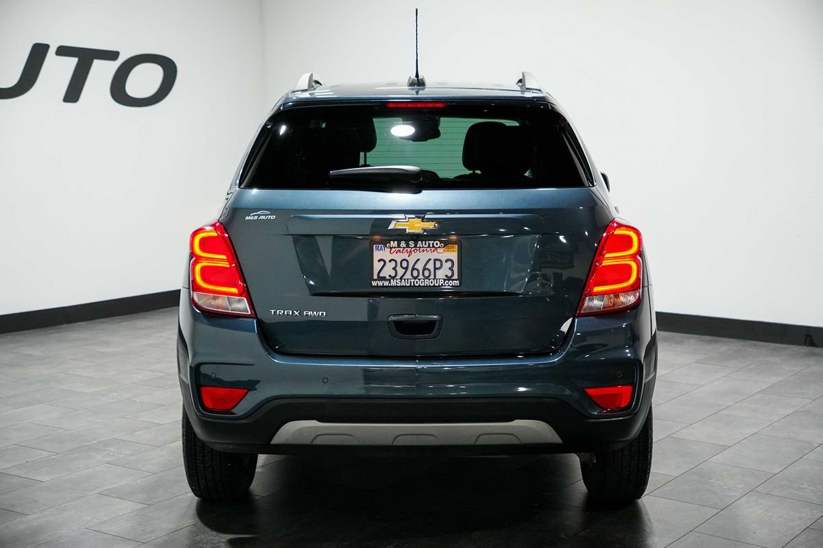 Used 2022 Chevrolet Trax LT w/ Driver Confidence Package AWD/4WD image 4