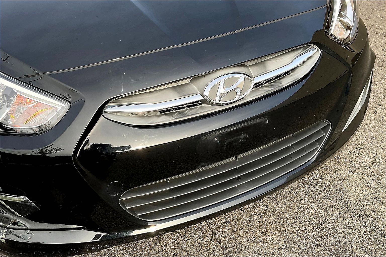 Used 2016 Hyundai Accent SE FWD image 29