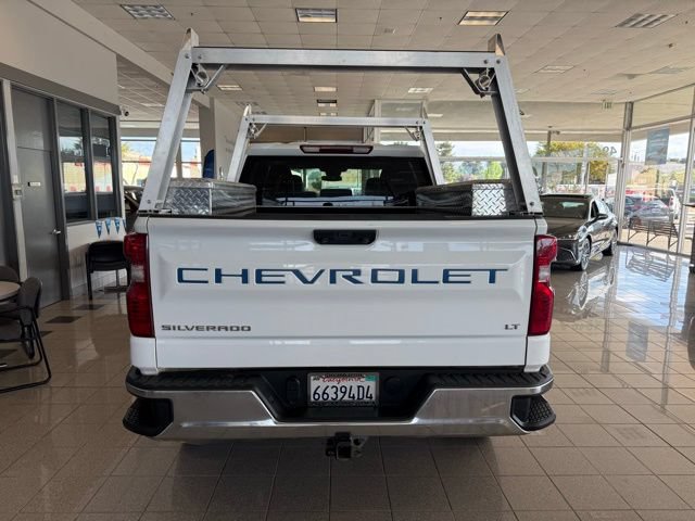 Used 2022 Chevrolet Silverado 1500 LT AWD/4WD image 4