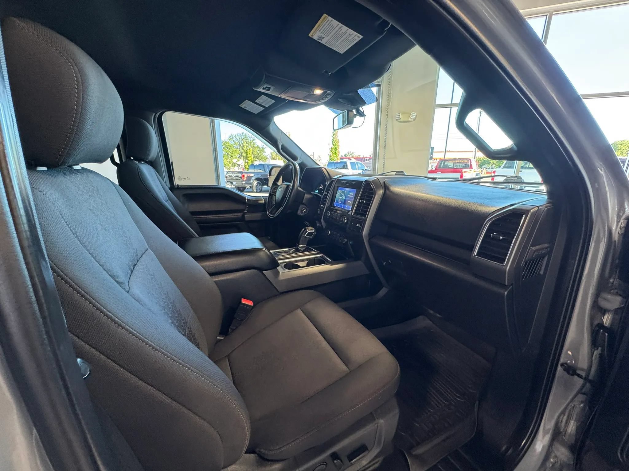 Used 2020 Ford F150 XLT w/ Equipment Group 302A Luxury AWD/4WD image 27