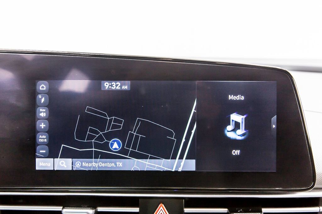 Used 2025 Hyundai Elantra SEL FWD image 14