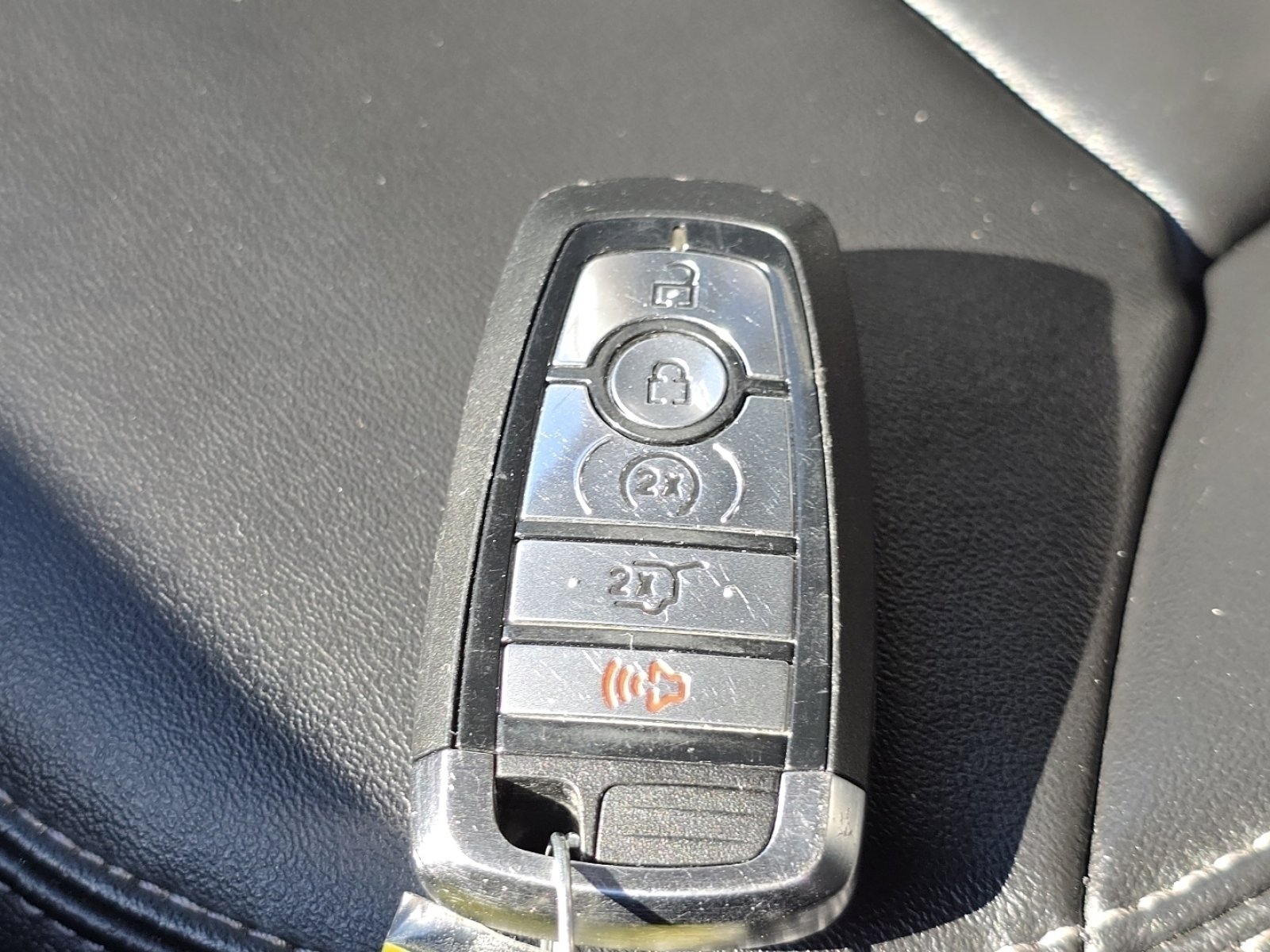 Used 2022 Ford Explorer XLT w/ Equipment Group 202A image 33