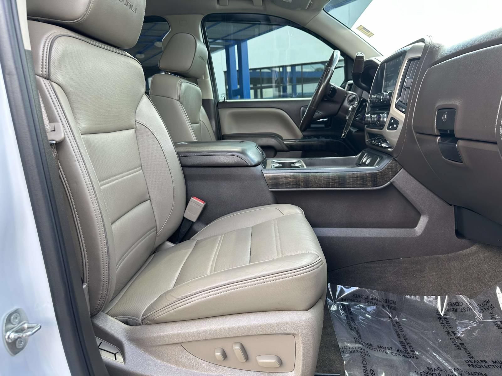 Used 2016 GMC Sierra 1500 Denali AWD/4WD image 28