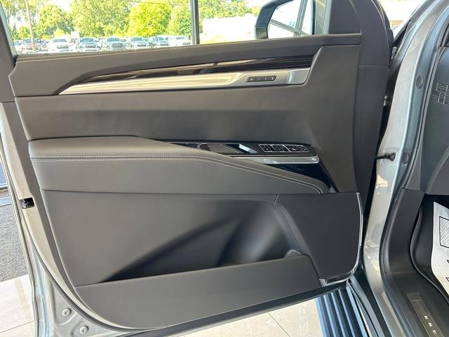 New 2025 Cadillac Escalade Premium Luxury w/ LPO, Floor Liner Package image 9
