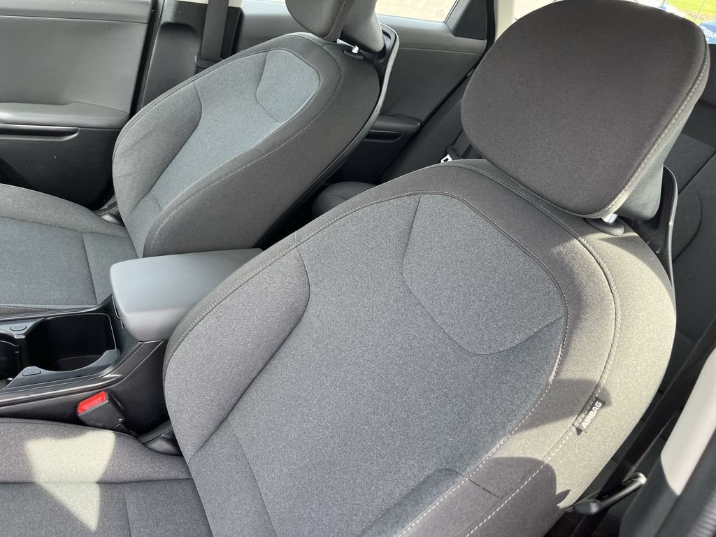Used 2025 Kia K4 FWD image 11
