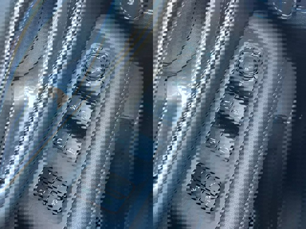 Used 2024 Chevrolet Suburban LT image 26