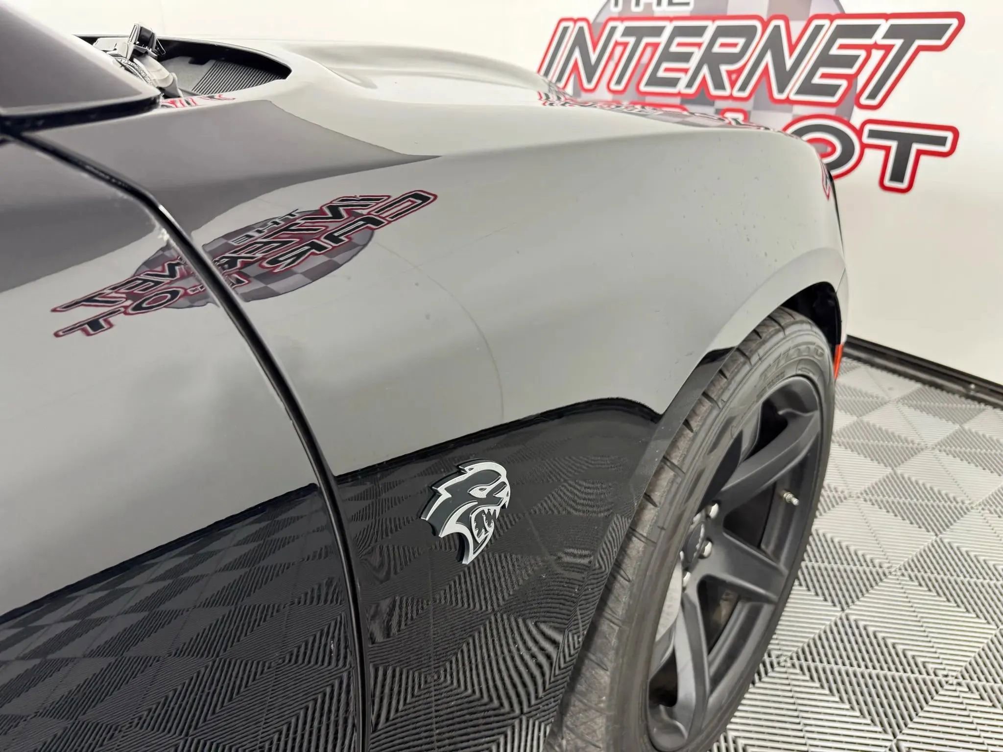 Used 2018 Dodge Charger SRT Hellcat RWD image 31