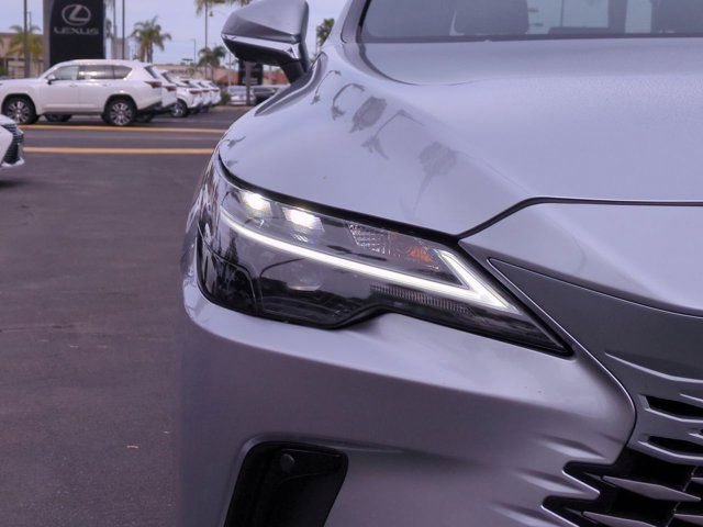 Used 2025 Lexus RX 350h w/ Convenience Package image 11