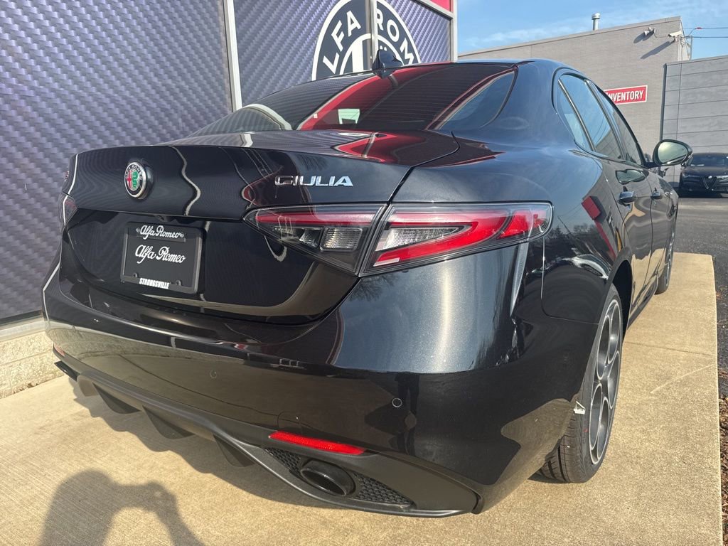 New 2026 Alfa Romeo Giulia AWD image 3