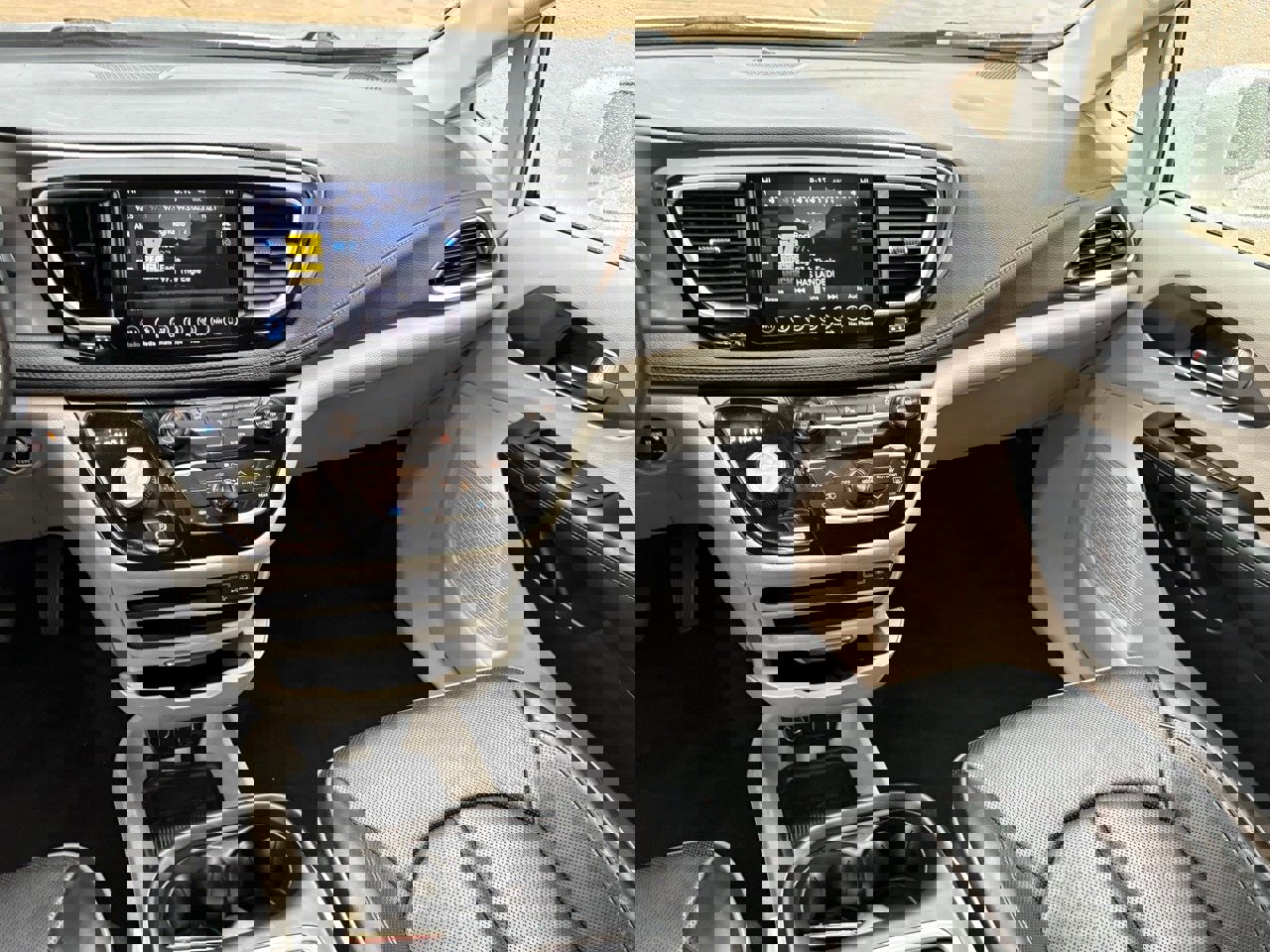 Used 2018 Chrysler Pacifica Limited image 15