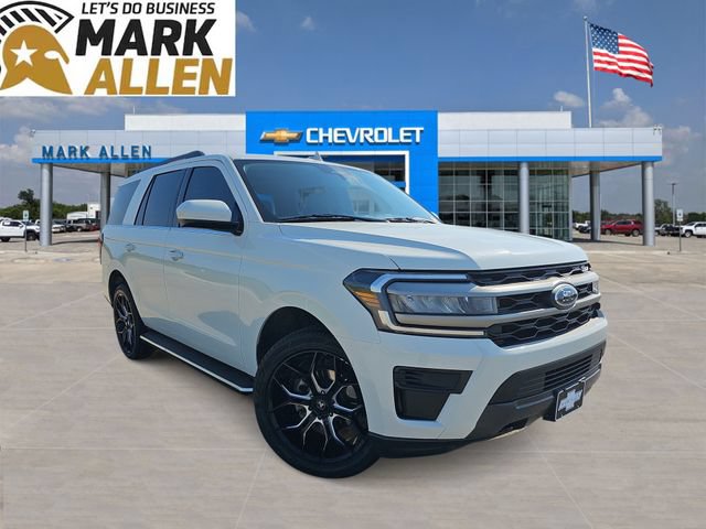 Used 2023 Ford Expedition XLT