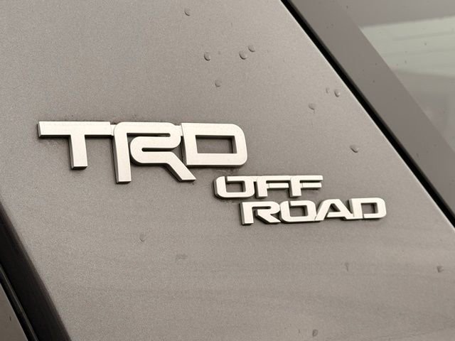 Used 2020 Toyota 4Runner TRD Off-Road AWD/4WD image 15