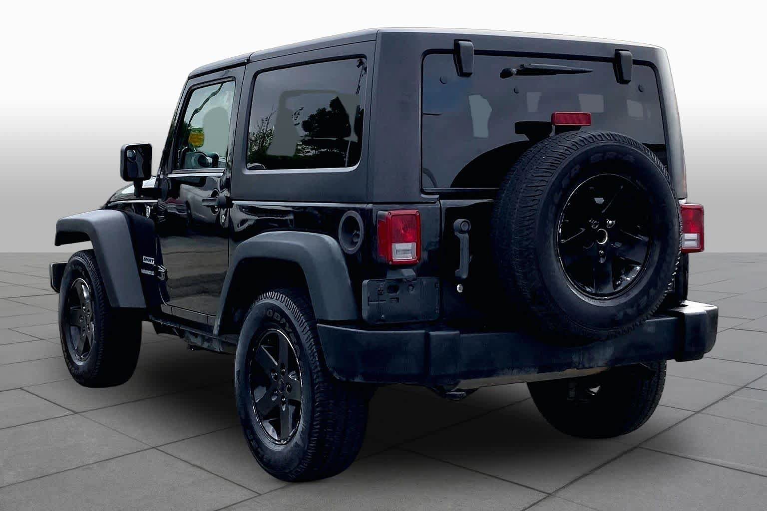 Used 2013 Jeep Wrangler Sport AWD/4WD image 11
