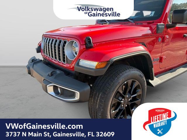 Used 2025 Jeep Wrangler Unlimited Sahara AWD/4WD image 10