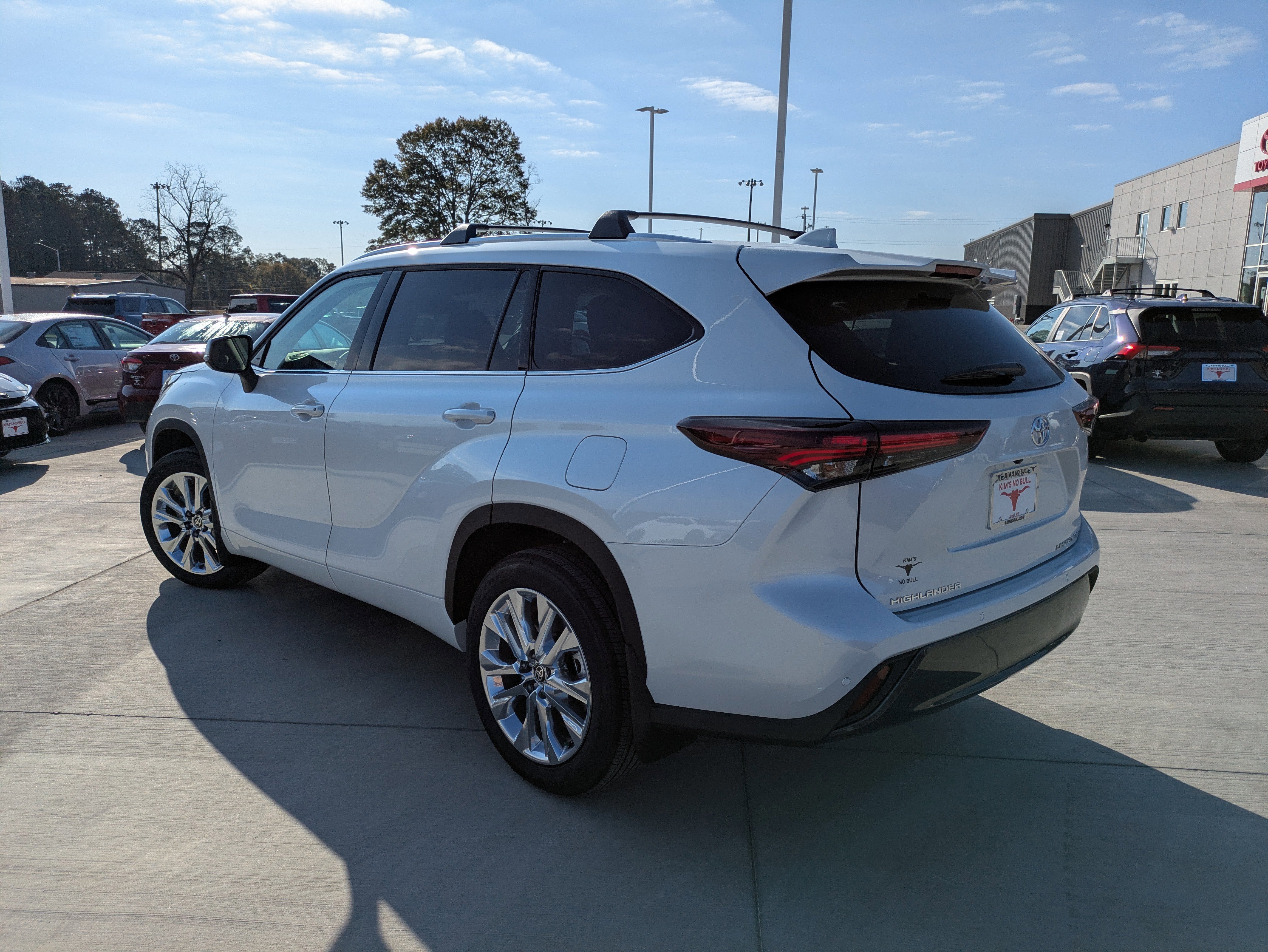 New 2026 Toyota Highlander Limited image 5