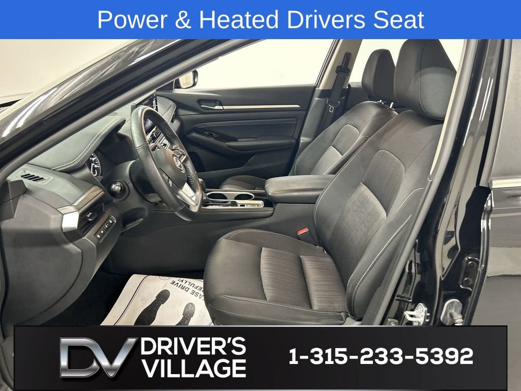 Used 2023 Nissan Altima 2.5 SV w/ SV Premium Package AWD/4WD image 9