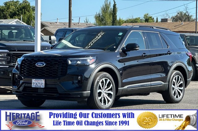 Used 2025 Ford Explorer ST-Line AWD/4WD image 8