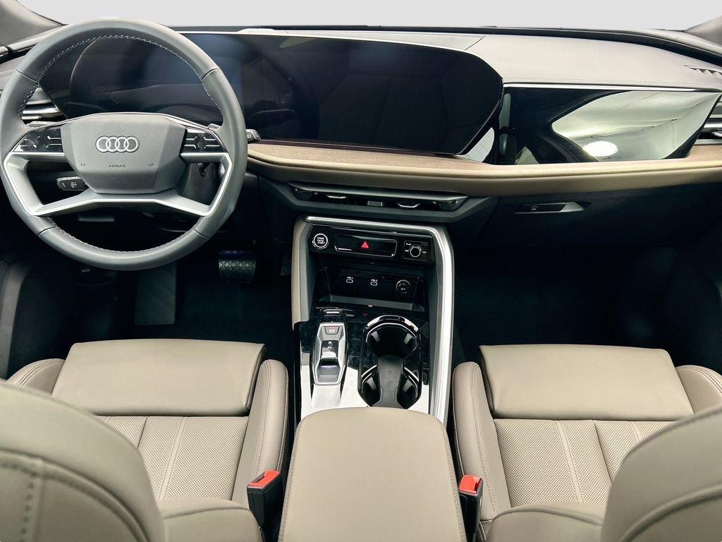 Certified 2025 Audi Q5 Premium Plus w/ Premium Plus AWD/4WD image 13