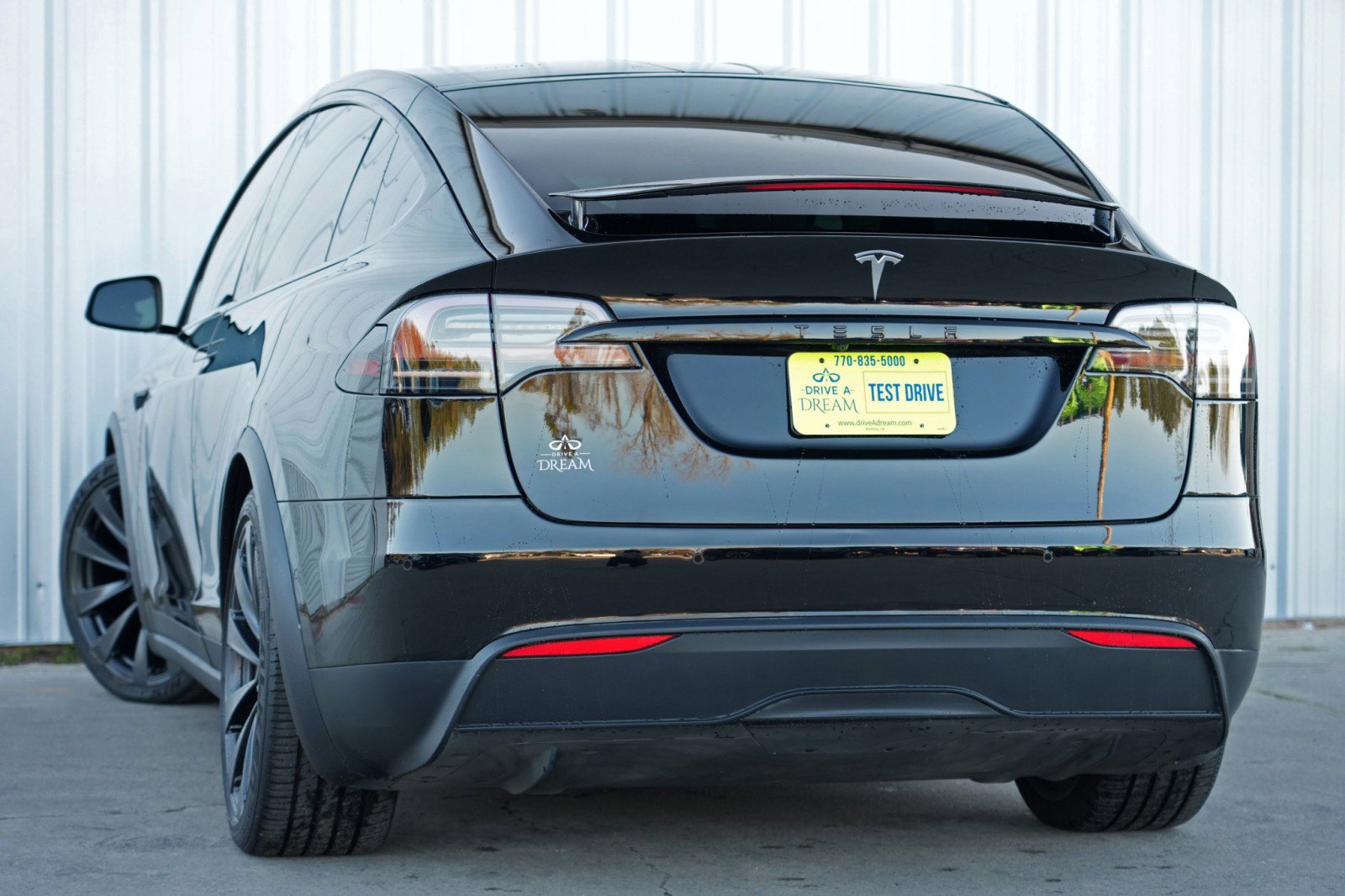 Used 2023 Tesla Model X image 5