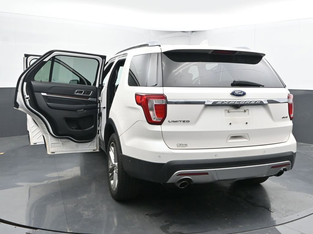 Used 2017 Ford Explorer Limited w/ Equipment Group 301A image 60